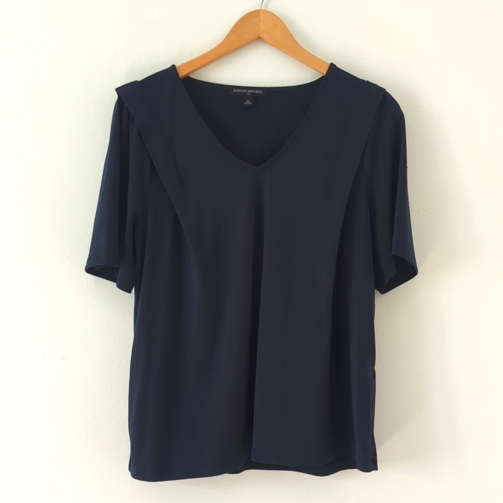 Banana Republic Navy Blue Pleated Shoulder Loose Fit Blouse Top size Medium